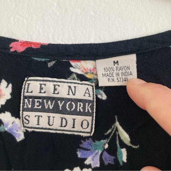 Vintage Dark Floral Maxi Shirt Dress Button Down Whimsical Bloomcore Tie Waist - Picture 10 of 12